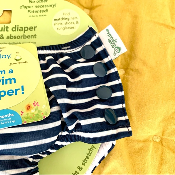 ✨ i play by Green Sprouts Stripe Swim Diaper Sun Hat Set - Picture 8 of 10